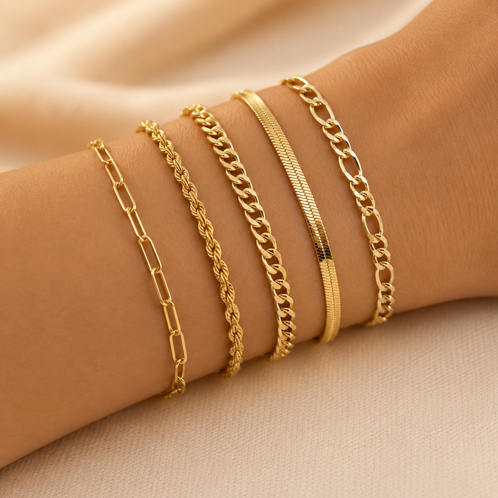 Conjunto de Pulseiras Douradas